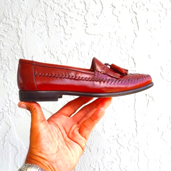 Giorgio Brutini Vintage Men's Tasseled Loafer Luxury Slip-On Shoes - Picture 3 of 13